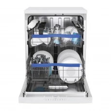 Samostojeća mašina za pranje suđa sa mogućnošću pranja 15 kompleta.