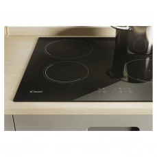 Ugradbena indukciona ploča Candy.