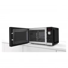 Samostojeća mikrotalasna pećnica Bosch.