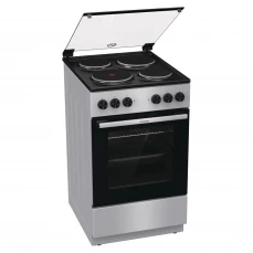 Električni šporet sa električnim ringlama i običnom rernom.