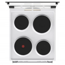 Električni štednjak sa staklenim poklopcem i tepsijom za pečenje.