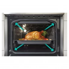 Električni šporet sa AquaClean funkcijom čišćenja pećnice.