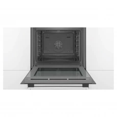 Ugradbena pećnica sa ventilatorom.