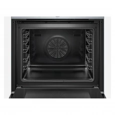 Ugradbena rerna sa mogućnošću pirolitičkog čišćenja.