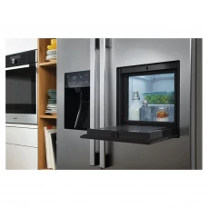 Side by side frižider sa unutrašnjim ventilatorom.