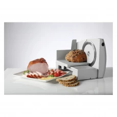 Rezalica Gorenje siva, okružena hranom