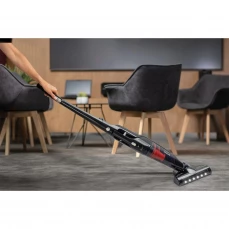 Bežični štapni usisivač sa perivim HEPA filterom.