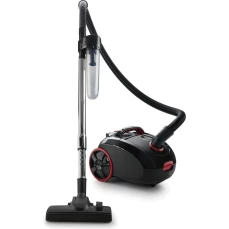 Usisivač sa velikim dometom kabla i dugom cijevi za usisivanje.